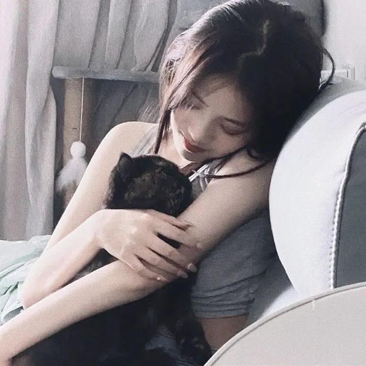 红粉舵爷